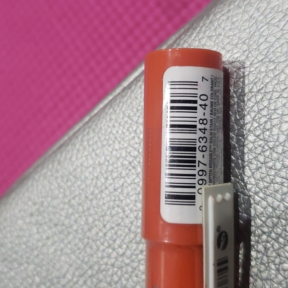 QTY-1 LIPSTICK - Picture 4 of 5